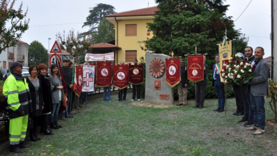 Donatori di sangue in festa a Castiglione Tinella.
