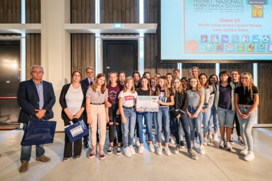 La scuola di Santo Stefano Belbo alla Federchimica giovani.