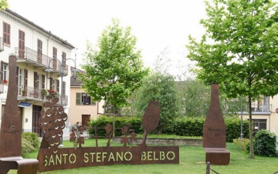 A Santo Stefano Belbo, spazi gratuiti per i dehors.