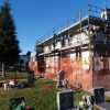 Una fotografia delle edicole funerarie presenti all’ingresso del cimitero